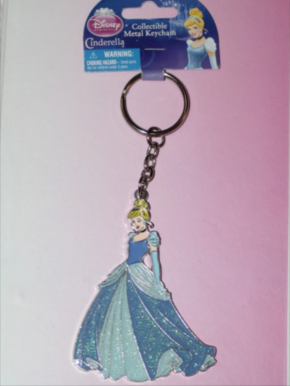 NWT Disney Collectable Metal Keychain - Cinderella